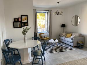Appartements Le Jules Appart'Hotel, centre ville Romans-sur-Isere : photos des chambres