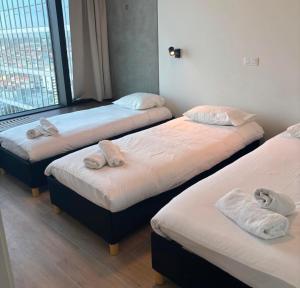 Splendid Penthouse in City Center with Water View