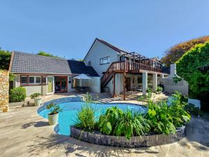 Branch & Vine Cottages - Constantia