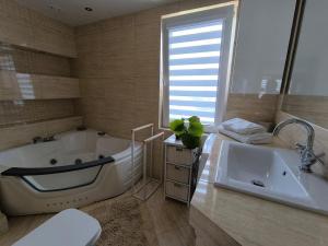 Apartament i parking Gdańsk Przymorze - plaża 20 min spacerem