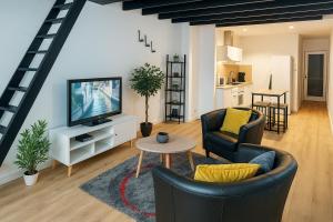 Quiet and good location apt