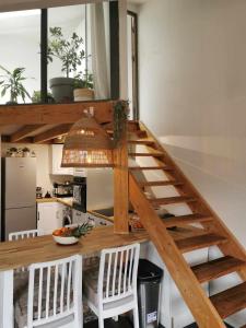 Appartements Charming apartment in Bordeaux, 2 steps from the train station : photos des chambres