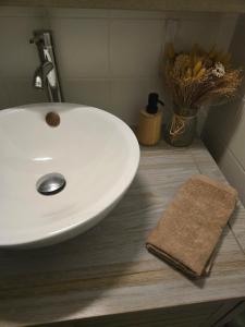 Appartements Charming apartment in Bordeaux, 2 steps from the train station : photos des chambres