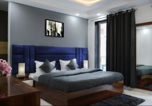 Housr 3 BHK Apartment Sector 45 Gurgaon