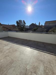 True Apartment Jure