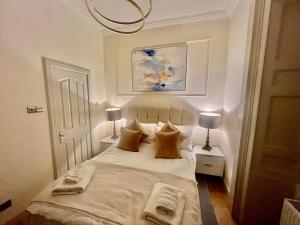 Maisie in ApartNest Auchterarder