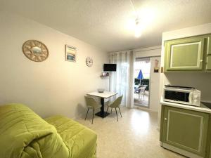 Appartement T2 à 50m du lac avec piscine et parking - FR-1-379-173