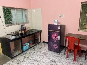 Cozy Stay near Kolhapur Railway Station