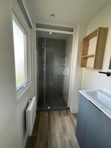 Campings Camping Quiberon - Mobilhomes Bord de Mer, Conguel : photos des chambres