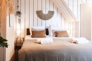 Budget Beach Room for Short Stays in Zoutelande