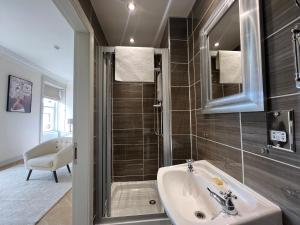 Flora in ApartNest Auchterarder