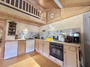 Appartement de 5 pièces à Praz-sur-Arly avec cheminée, mezzanine et parking - 8 pers - FR-1-603-7