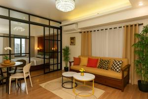 Skyline escape luxury makati gym swim parking 4649