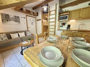 Studio Cabine Mezzanine à Praz-Sur-Arly, proche pistes et lac, parking, balcon, 6 pers. - FR-1-603-105