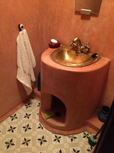 Riad Marrakech - Piscine -Wifi- résidence qarya essyahia