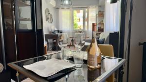 Confort Moderne au Cœur dAntibes