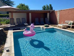 Villas Charmante maison - piscine privee, Calme & Nature : photos des chambres