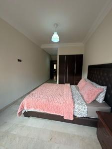 Modern Apartment in Casablanca & beach Access