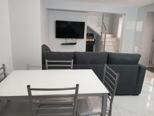 Pauloldtown - Local experience w rooftop n jacuzzi