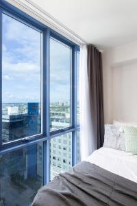 Furnished Studio Rental in Prime Cebu IT Park with Gym, Pool, Fast WiFi and Netflix