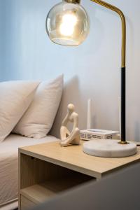 Furnished Studio Rental in Prime Cebu IT Park with Gym, Pool, Fast WiFi and Netflix