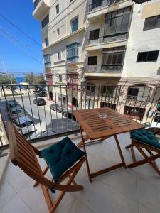 Sliema - 2 bedrooms apartment near the sea!