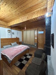 The himalayan sukoon villa near jibhi