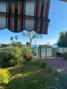 Superbe studio face à la mer