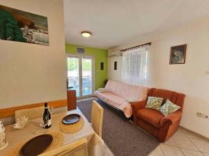 Apartment in Novi Vinodolski 27343