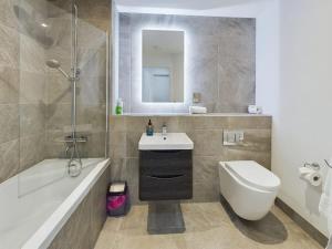 Contemporary 2 bed City Centre