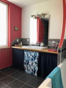 B&B / Chambres d'hotes 1 ou 2 chambres doubles avec piscine : photos des chambres