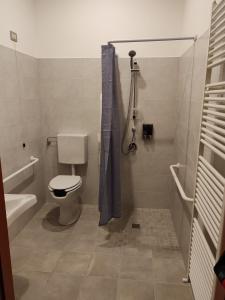 Twin Room with Private Bathroom