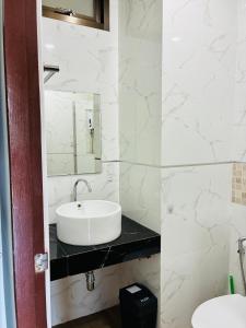 Rainbow Room No 16 Front of Haad Rin Queen Ferry