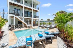 Villa Sorrento 2025 Luxury Build Steps to Beach & Town - 3hvězdičkové hotely ve městě Fort Myers Beach