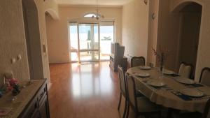 Large apartment with seaview