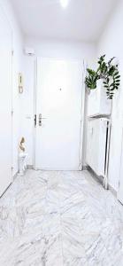 Top Floor with Sea View, Clim and Veranda