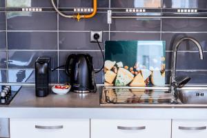 Zara Vista - with free parking