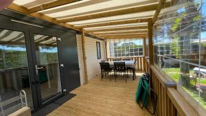 Superb Mobilhome Cc379 Siblu Les Charmettes