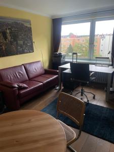 Kurfürstendamm quiet 1,5 room apartment near Ludwig Kirch Platz