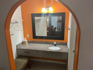 2 Double Beds Hotel Studio 207