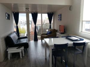 Sea City Family Apartment