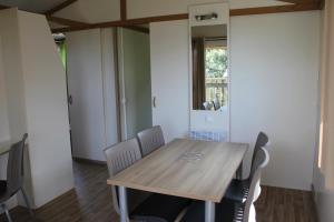 Chalets Les Hauts de Torraccia : photos des chambres