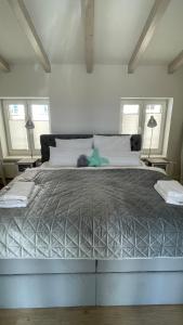 No I Penthouse Seestern apartments