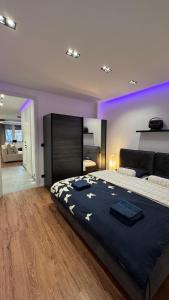 Moderní Hi-Tech apartmán v centru Pardubic - Wi-Fi, Netflix, projektor