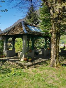 Quiet apartment between sky and mountains