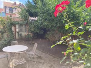 Appartements Ideal - Quiet garden - Free parking : photos des chambres