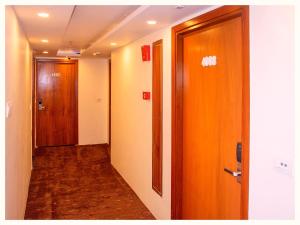 HOTEL SSR - INN Near Shree Kashi Vishwanath Temple - A Top Four Star Hotel In Varanasi