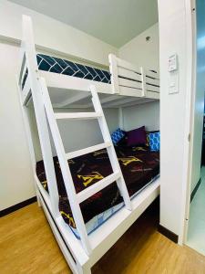 The Atherton by DMCI- 2BR FREE PARKING