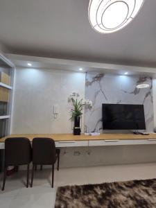 Cityscape Suite at Shore 3