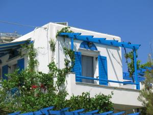 Sea View Studios & Apartments